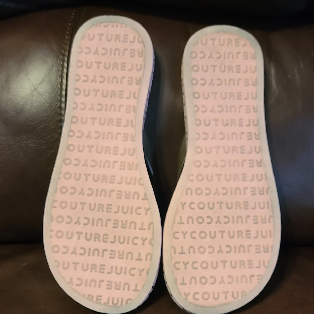 Juicy Couture Pink and Gold Sandals for Summer - Picture 4 of 9